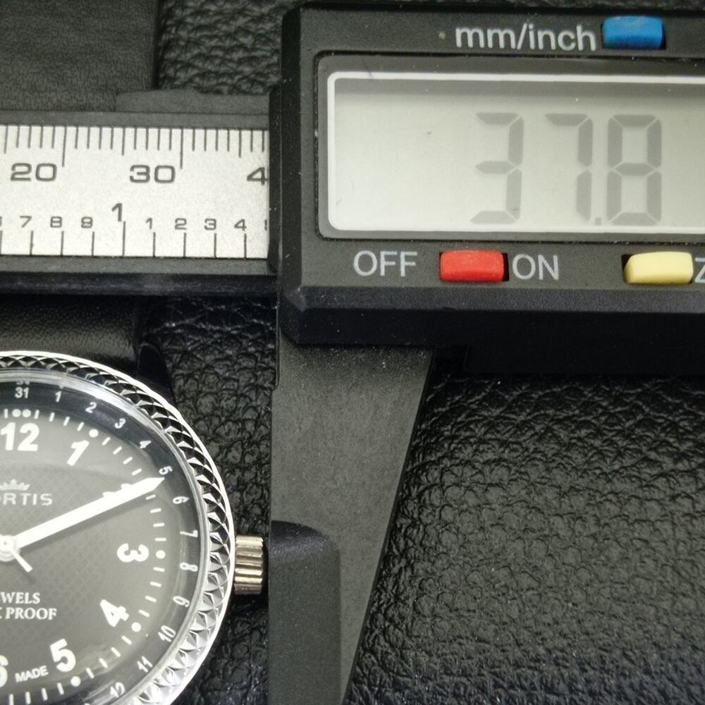 Vintage 1982 Fortis Manual Mens Silver Watch W/Leather Strap & Black accents - Picture 7 of 9